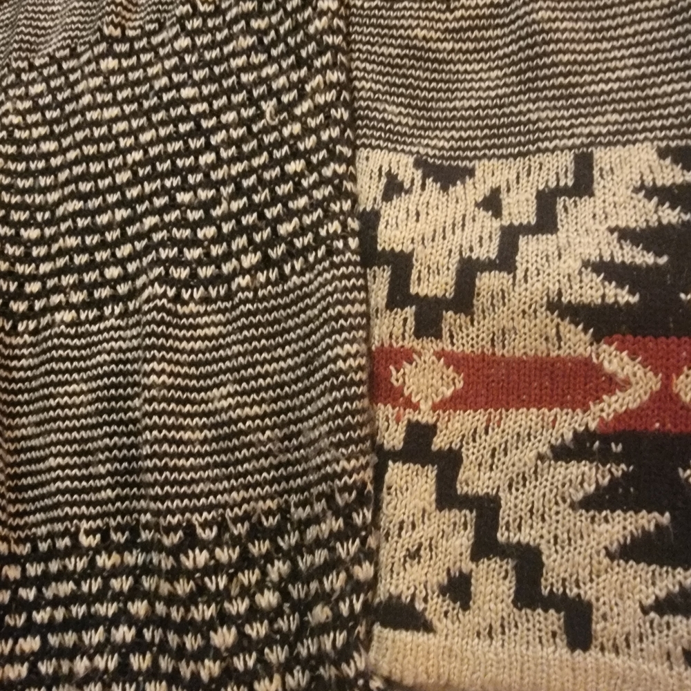 Energy World Wear XL Bohemian Patterned Sweater Cardigan - Picture 5 of 5